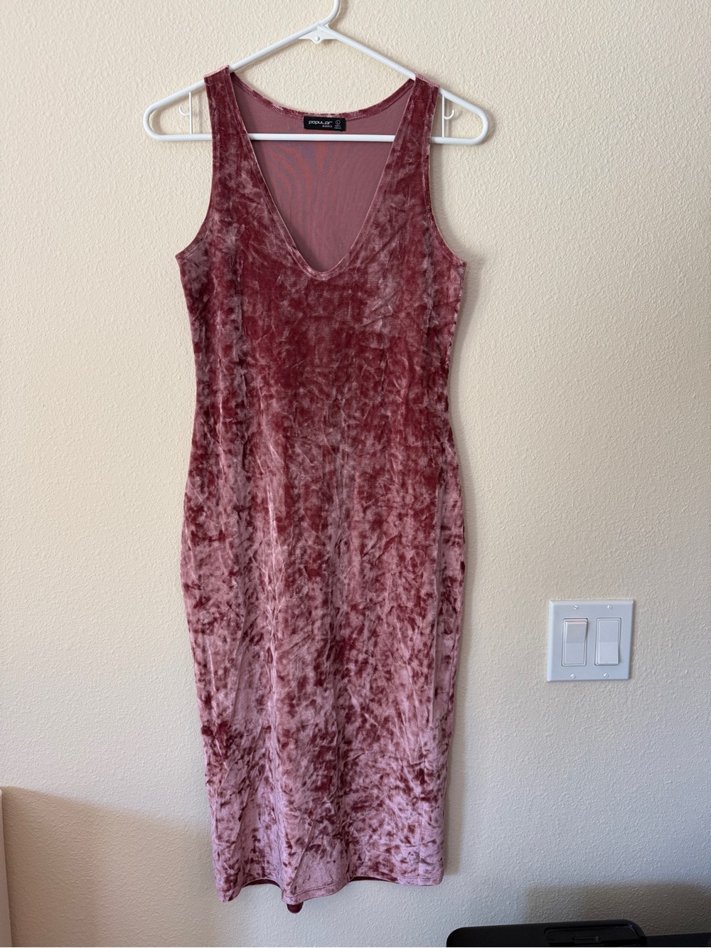 Popular Basics Rose Crushed Velvet V-Neck Midi Dress